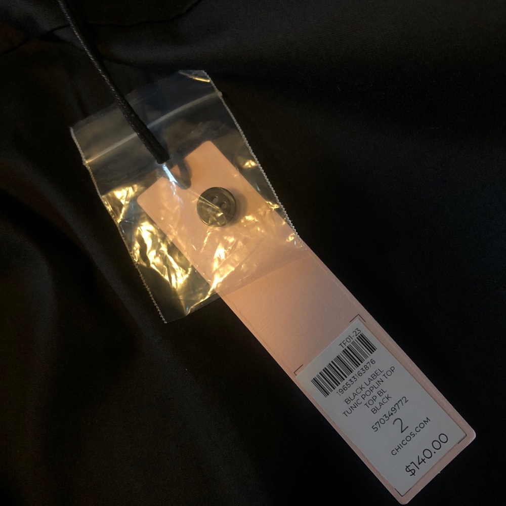 NWT Chico’s Black Label Poplin Top - Picture 6 of 9
